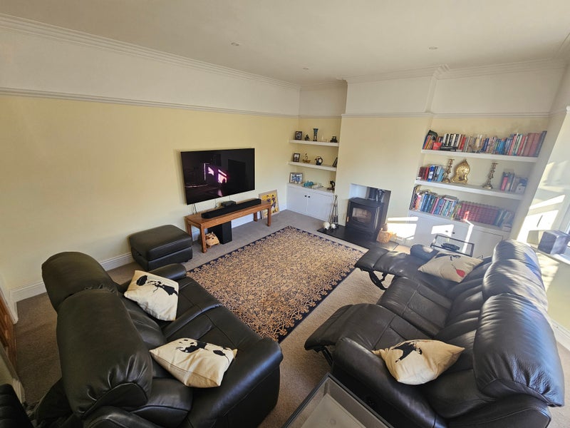 Photo 1: Shared lounge