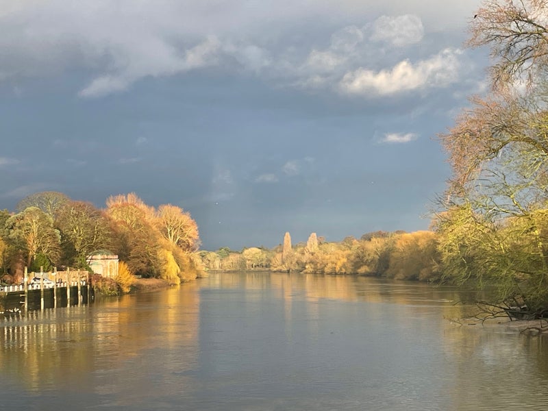 Photo 1: View of the Thames nearby