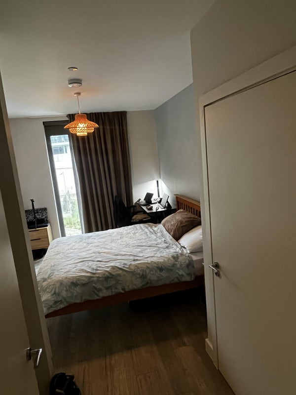 Photo 1: King Size Bed 