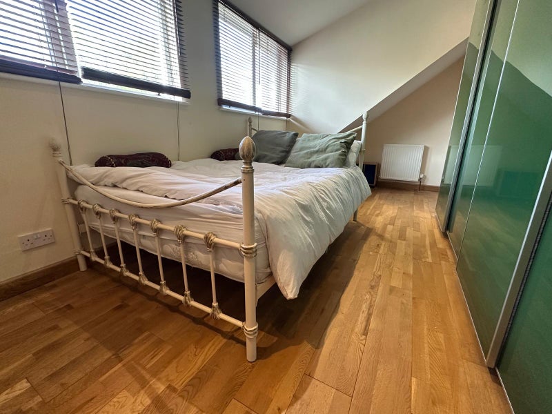 Photo 1: ROOM 5 £725 (SHARED BATHROOM)