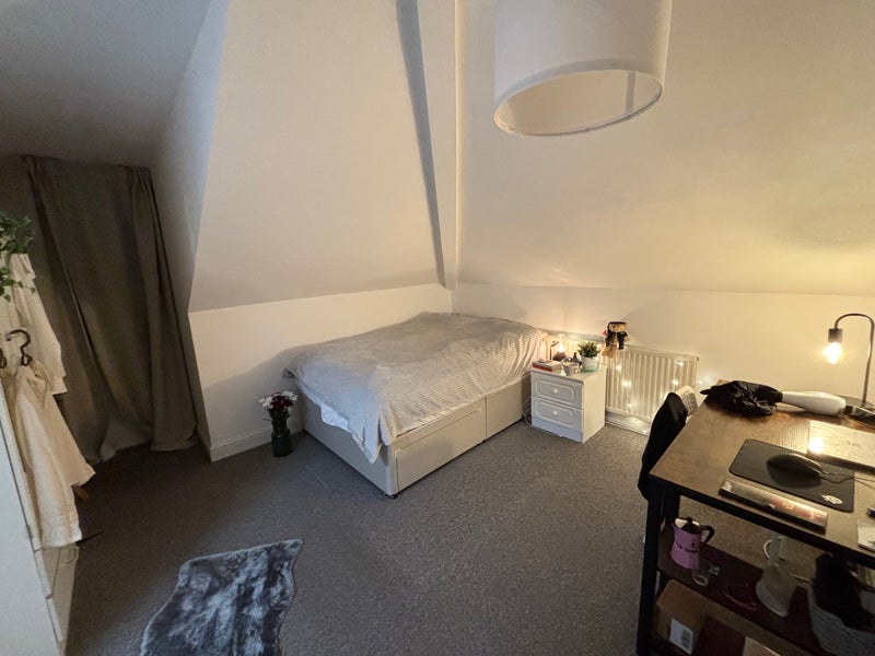 Photo 1: Available Room