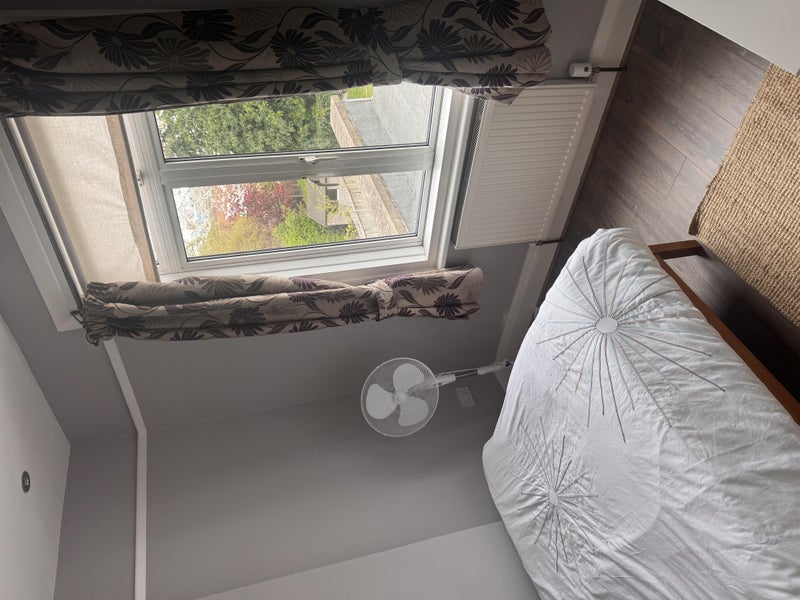 Photo 1: Bedroom space 