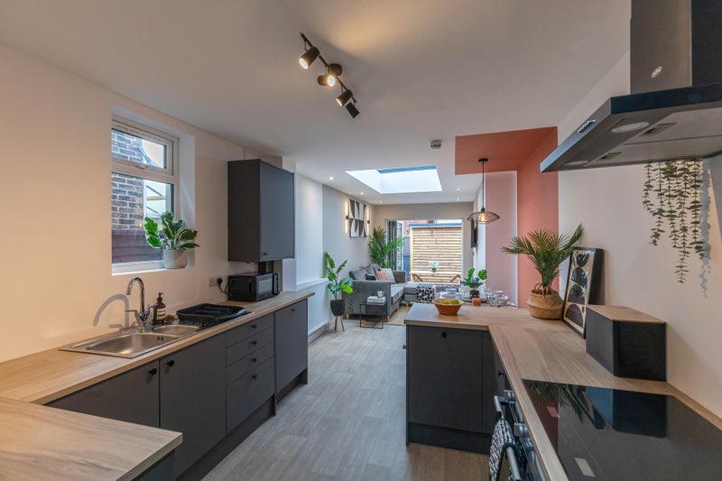 Photo 1: Communal Area