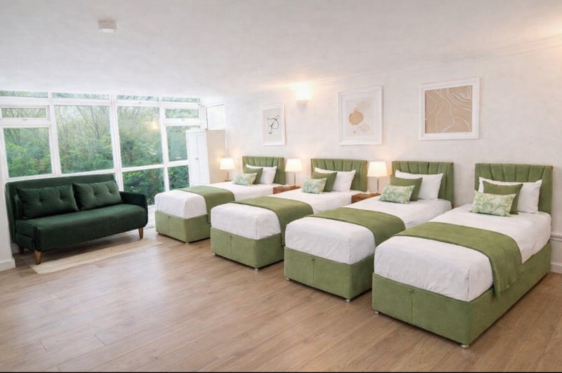 Photo 1: Extra king size room