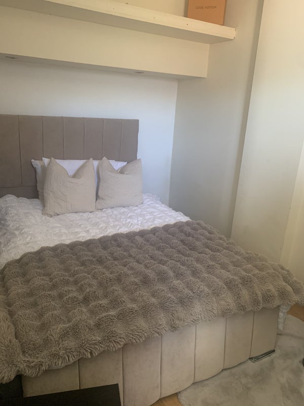 Photo 1: Double bedroom on separate floor 