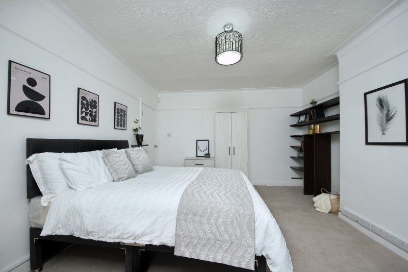 Photo 1: Room 1 £925