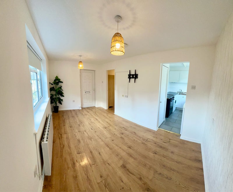 Photo 1: Bed / Living Room