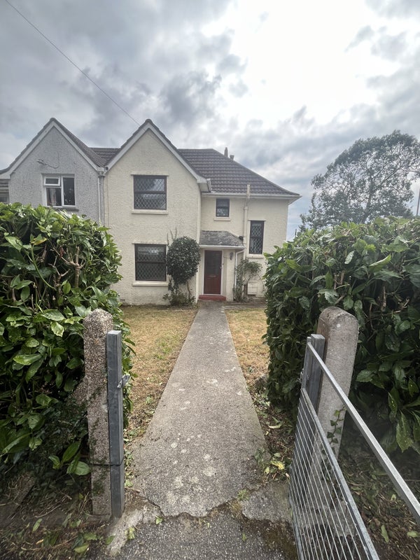 Photo 1: Lovely 4 bed house share Penryn