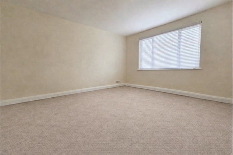 Photo 1: LargeDouble room