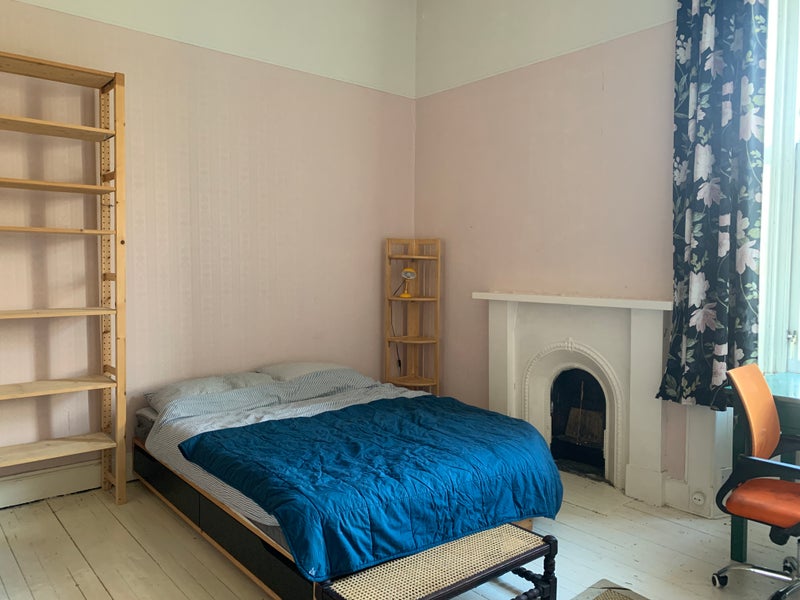 Photo 1: Double room no.1   5m x 4m