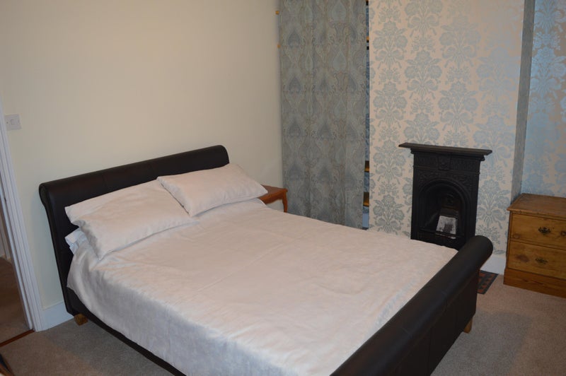 Photo 1: Very Large Double Room with Plenty of Storage, Desk and Chair
