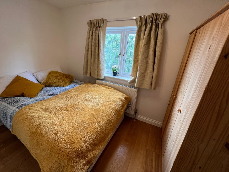 Photo 1: Room 5- £600 Available 04/05/2026