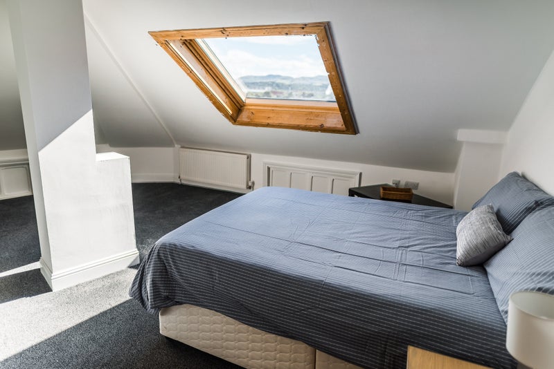 Photo 1: Available Room