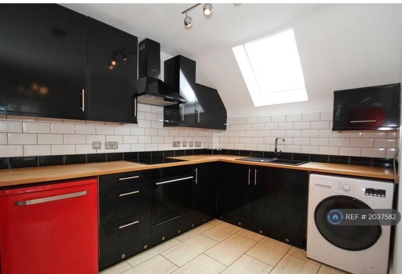 Photo 1: Shared kitchen