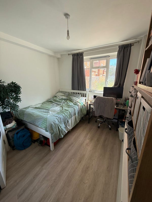 Photo 1: Available room