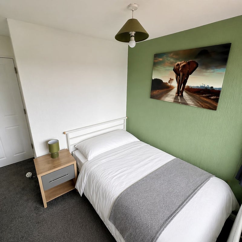 Photo 1: Double Room - £450/pm