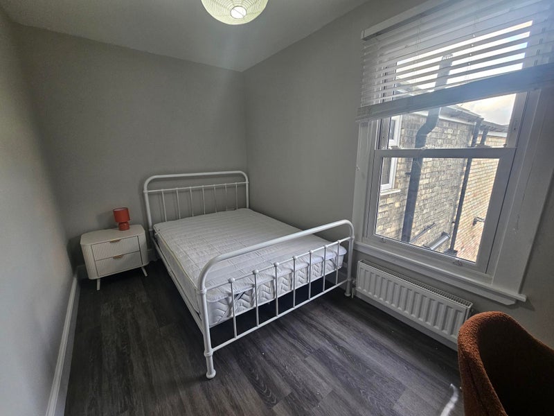 Photo 1: Room 4 - £795pcm