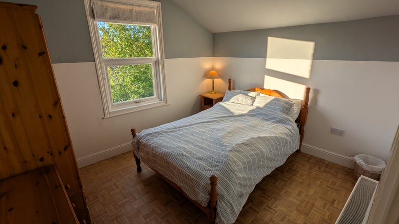 Photo 1: Bedroom 1