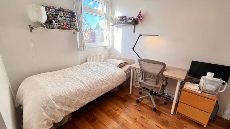 Photo 1: Single room for rent