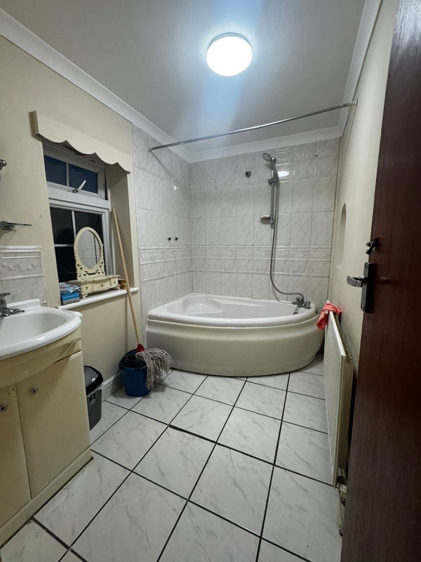 Photo 1: Bathroom