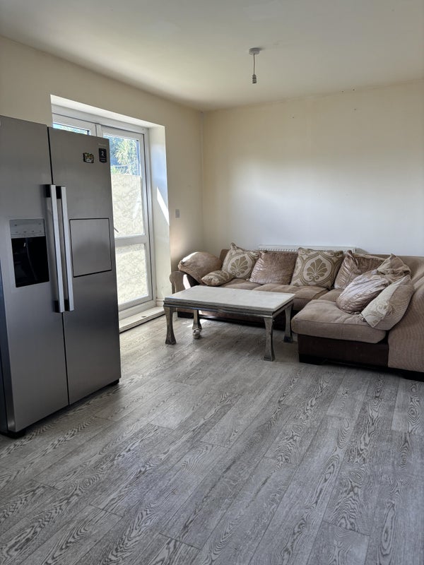 Photo 1: Living area.