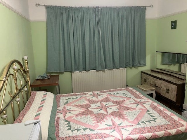 Photo 1: Bedroom 1