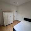 Photo 2: p1 en-suite room