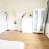 Photo 2: Spacious Double Bedroom 
