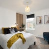 Photo 5: Room 4