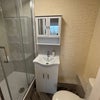 Photo 2: Room 3 Ensuite
