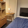 Photo 9: Room 5