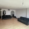 Photo 5: Lounge