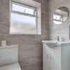 Photo 3: Bathroom