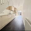 Photo 4: Kitchen/lounge