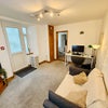 Photo 5: Lounge