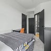 Photo 7: Room 2
