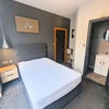 Photo 12: Room 1 En Suite
