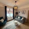 Photo 2: Lounge