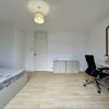 Photo 4: Room 3: £230 PW(Single Occupancy) w/ Private Balcony Available 01/06