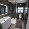 Photo 4: Ground-Floor Bathroom