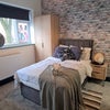 Photo 5: Room 1