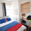 Photo 4: Room 3