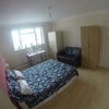 Photo 6: Room 1