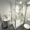 Photo 3: En-Suite