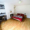 Photo 3: Room 1
