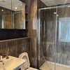 Photo 3: ensuite