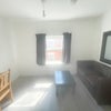 Photo 5: Lounge 
