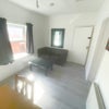 Photo 4: Lounge 