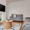 Photo 2: Lounge