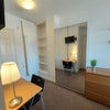 Photo 8: Room 4